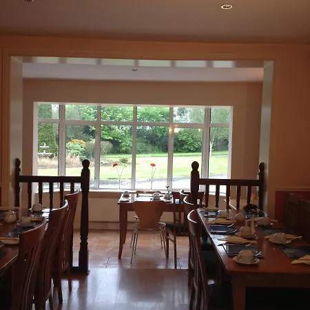 Glenmore House 3*