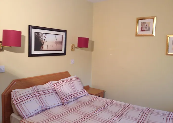 Glenmore House Swords